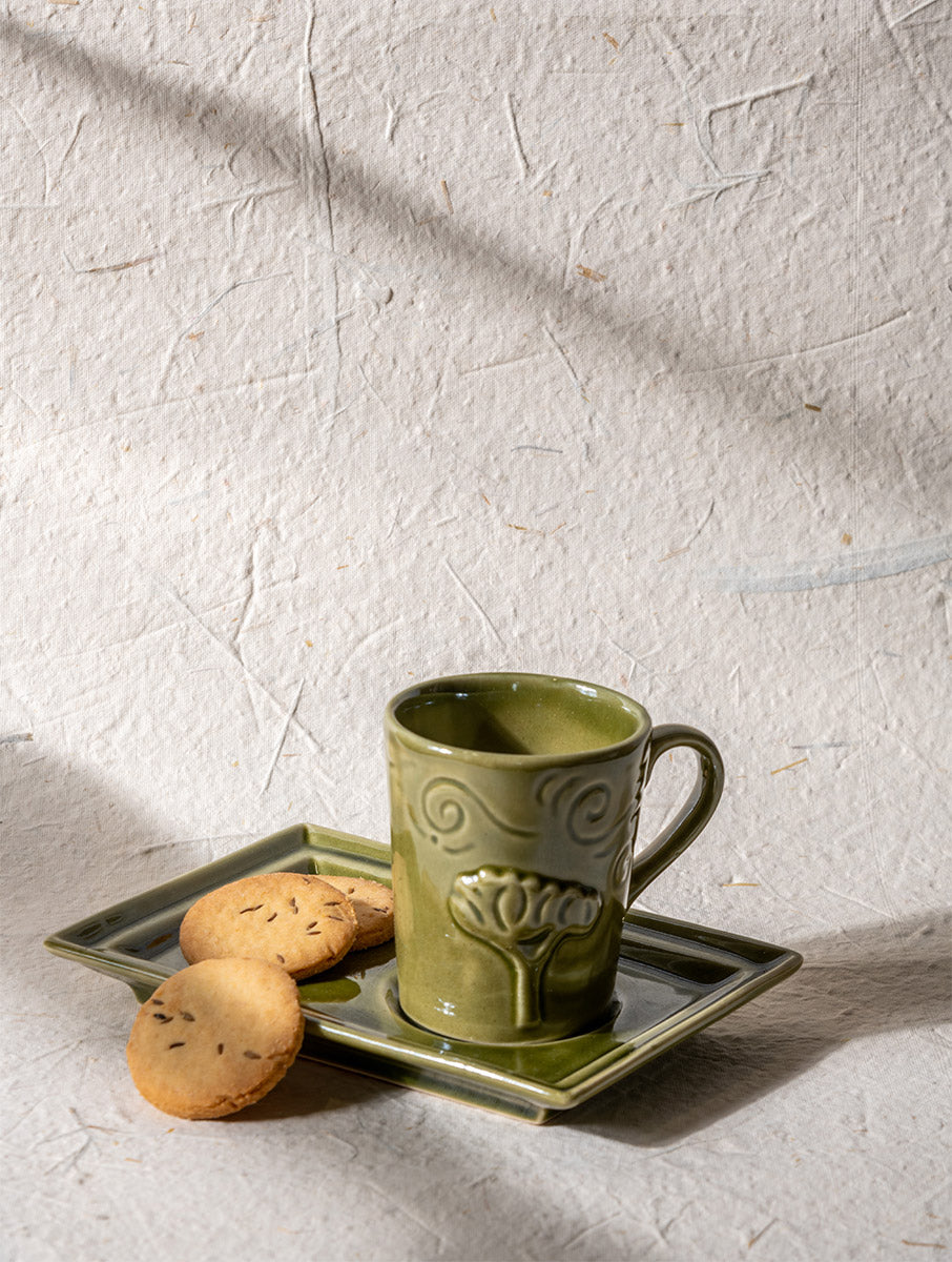 Breeze Mug Plate Set Olive – The Table Fable - Main Image
