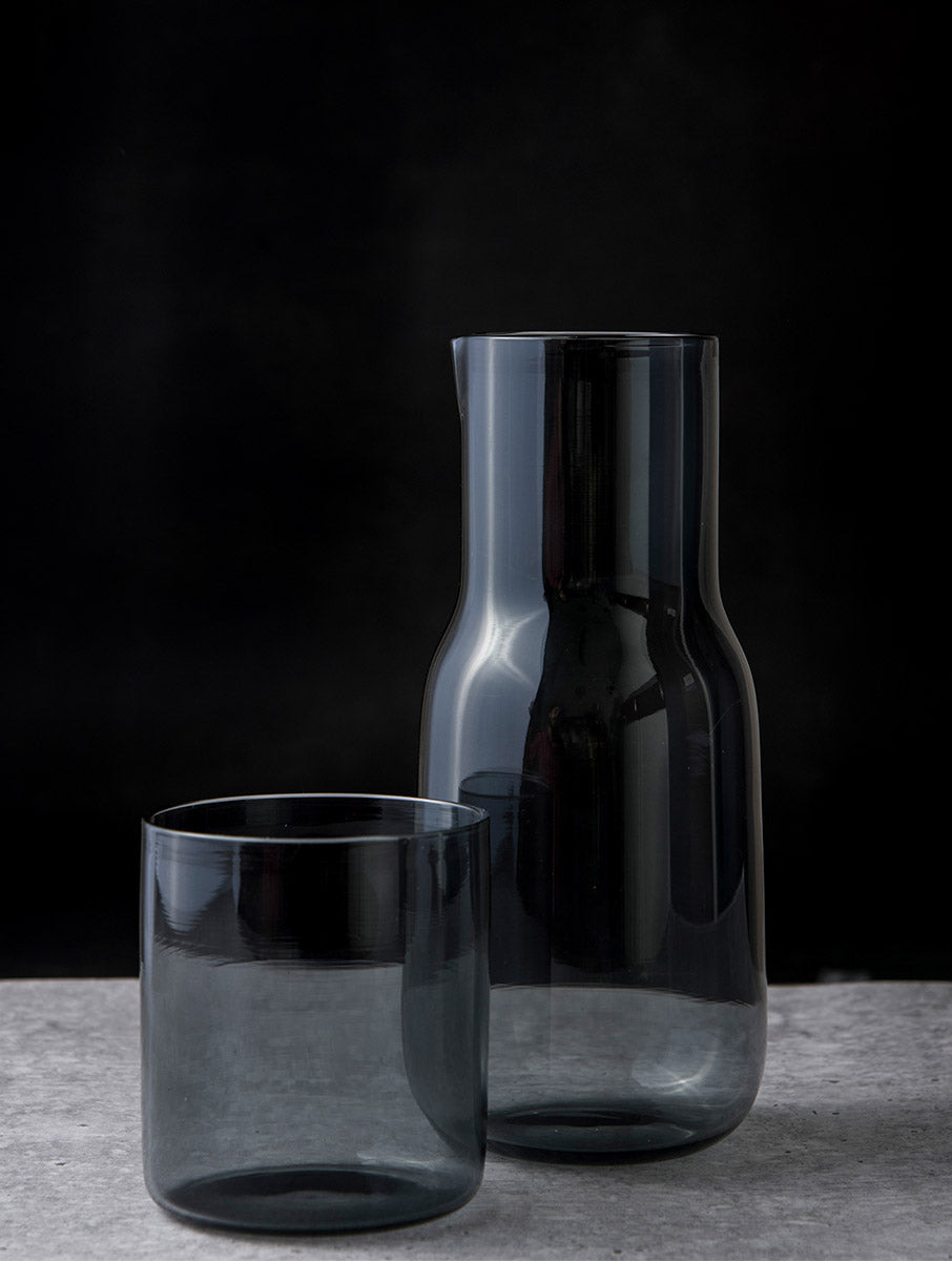Eva Carafe - Smoke
